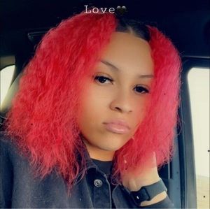 Meet your Posher, Kaya